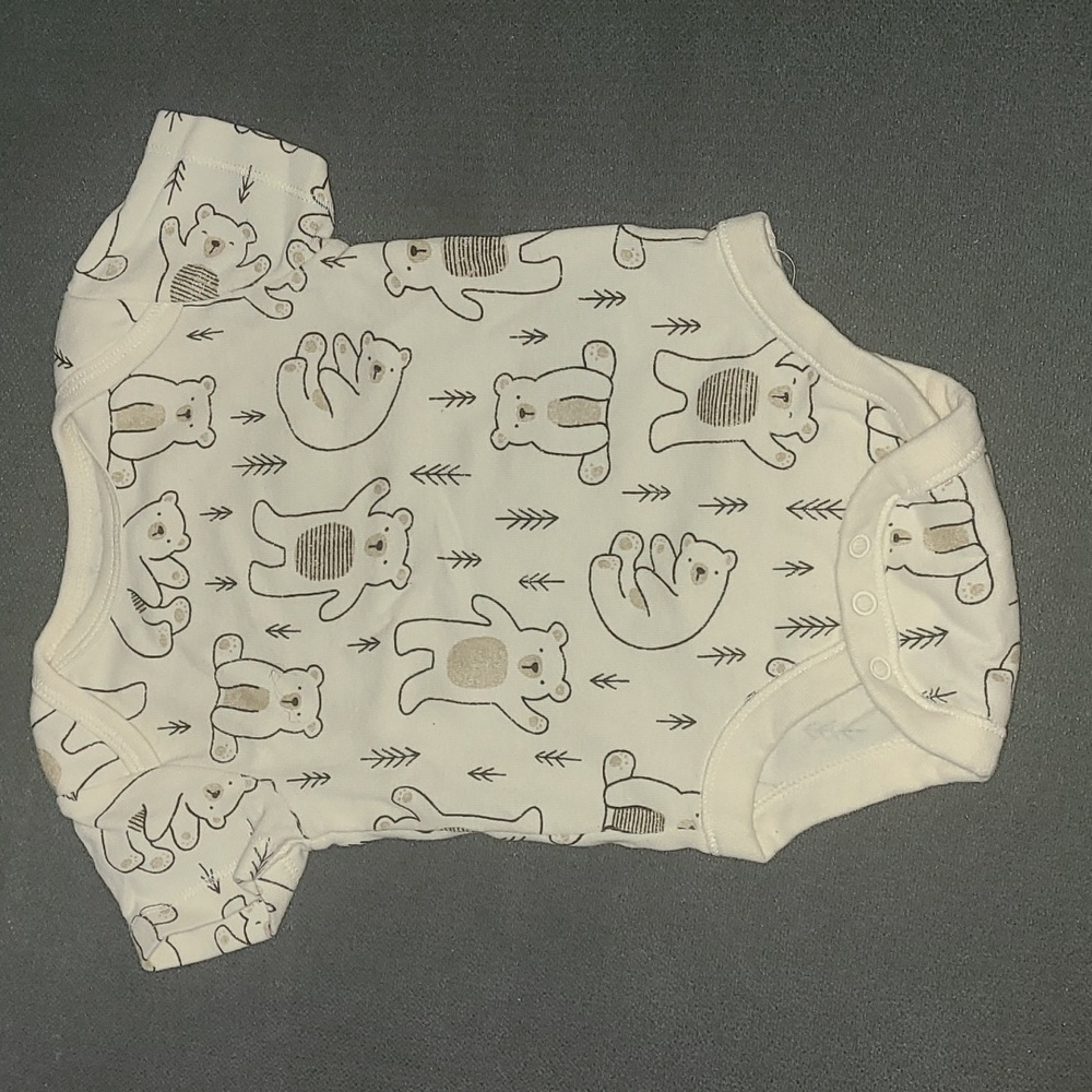 Infant bear onesie (3-6mon)